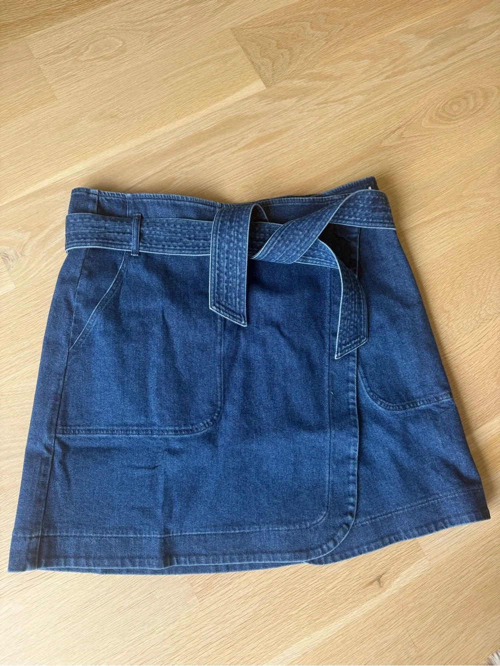 Sézane Lana Skirt Size 46 NWT